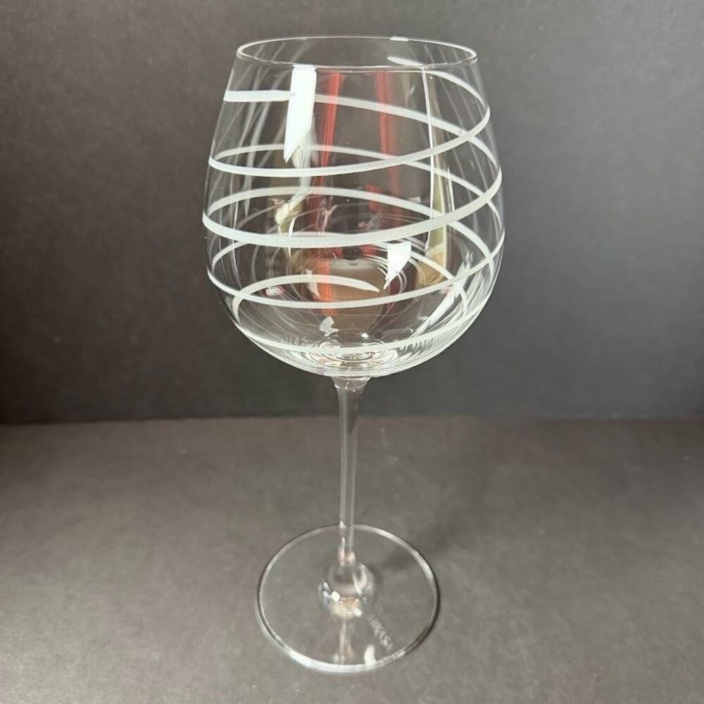 Mikasa Cheers 16 oz Etched Crystal Red Wine Glass Spiral Pattern
